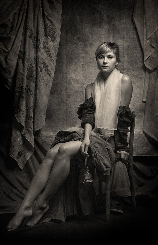 Sensual vintage photography by Pavel Titovich