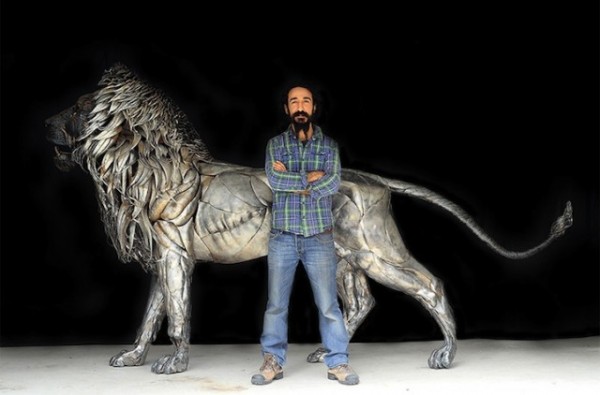 Aslan, sculpture by Selçuk Yilmaz
