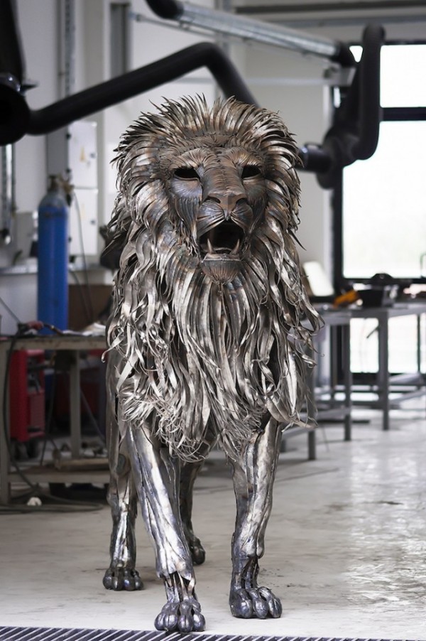 Aslan, sculpture by Selçuk Yilmaz