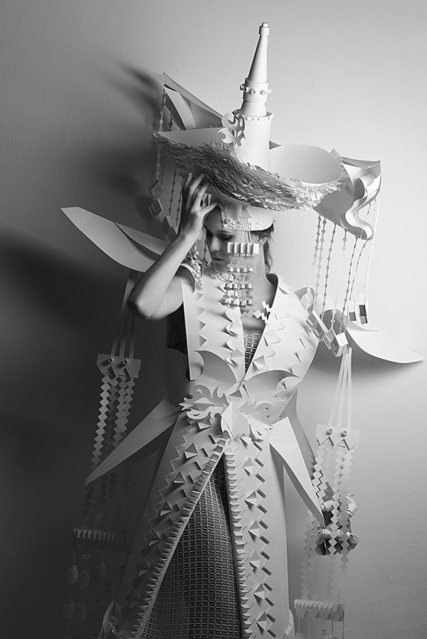 Mongolian folkloric costumes in paper craft by Asya Kozina