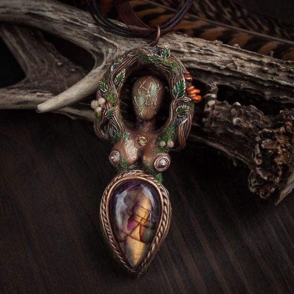 Surreal jewelry handmade by Ellen Rococo