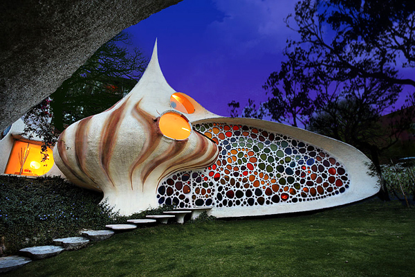Nautilus shell house, wonderful project by Arquitectura Orgánica