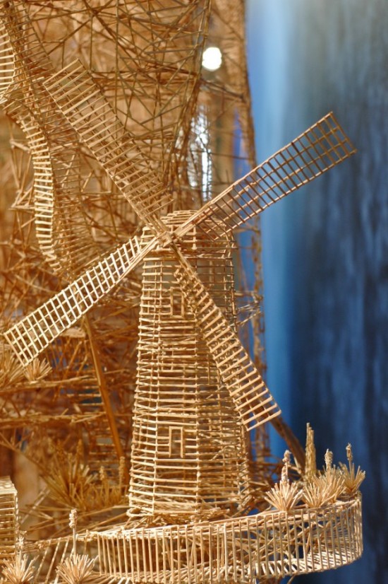 Magnificent piece made with over 100,000 toothpicks by Scott Weaver