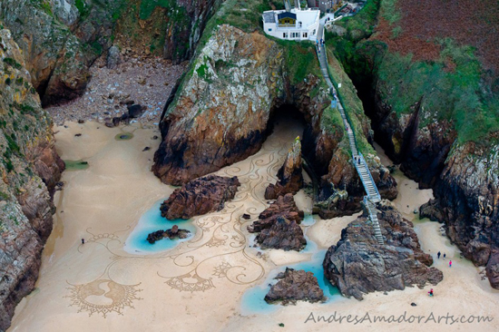 Awesome sand paintings by Andres Amador
