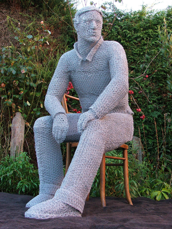 Derek Kinzett, intricate wire sculptures