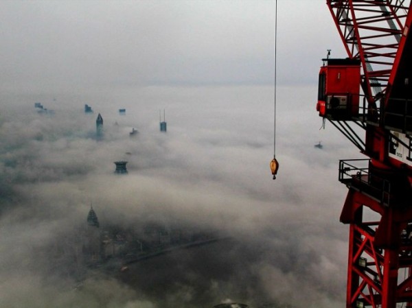 Crane operator captures stunning photos of Shanghai from above