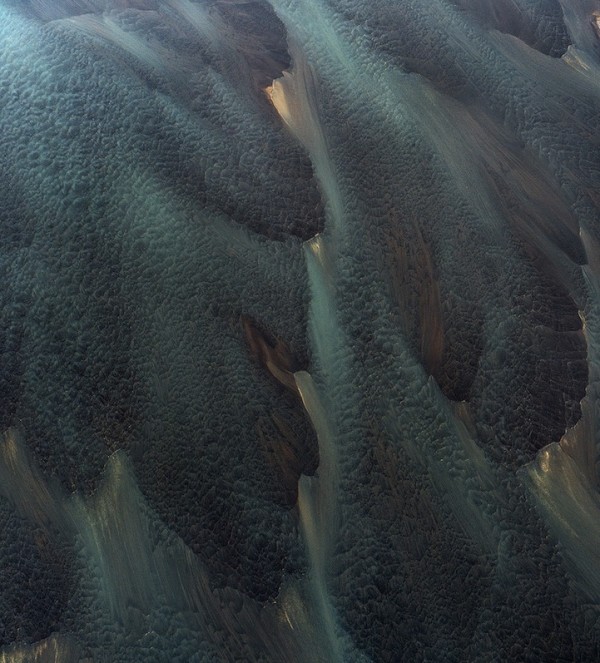 Spectacular aerial shots of Iceland's volcanic rivers
