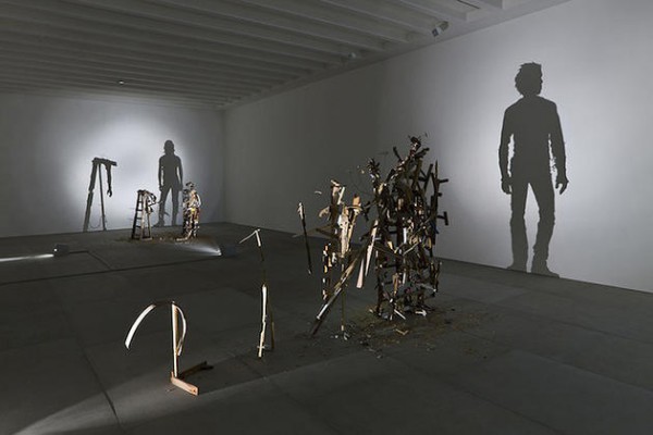 Shadow art created using garbage by Tim Noble and Sue Webster
