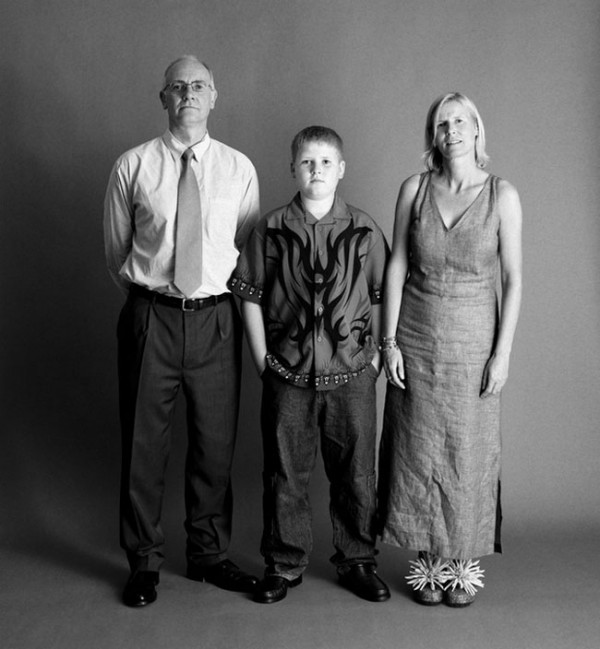 Mother, father and son photograph themselves once a year... for 21 years