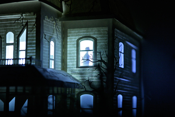 Fascinating papercraft dioramas by Davy and Kristin McGuire
