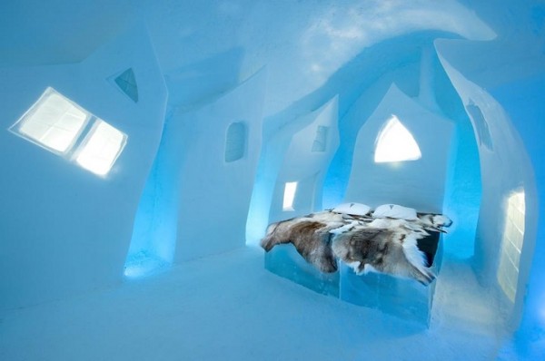 Mind-boggling art endeavour - 2015 ICEHOTEL opens doors for winter season