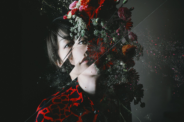 馥郁 redolent of flowers, digital photography by Miki Takahashi