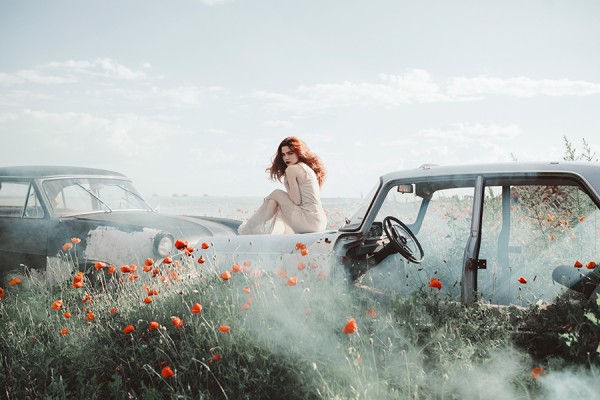 Abandoned car and poppy field, photography by Jovana Rikalo