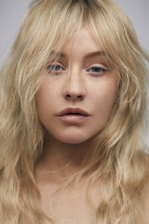 Christina Aguilera, close-up shots titled Transformation