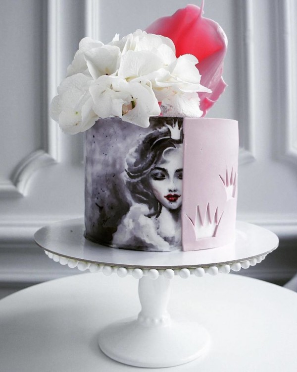 Elena Gnut, Stunning cakes that will blow you away