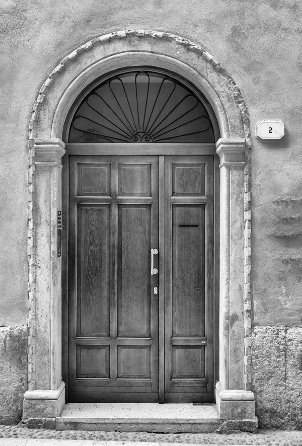 Historic and modern doors of Verona, photography by Dirk Saeger