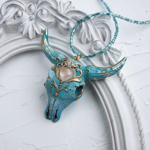 Surreal jewelry handmade by Ellen Rococo