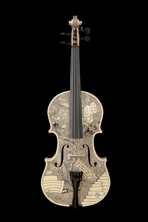 Leonardo Frigo, Biographies and stories hand-painted on musical instruments