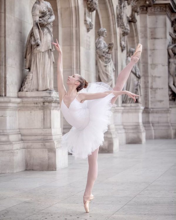 Portraits of ballet dancers by Magdalena Martin