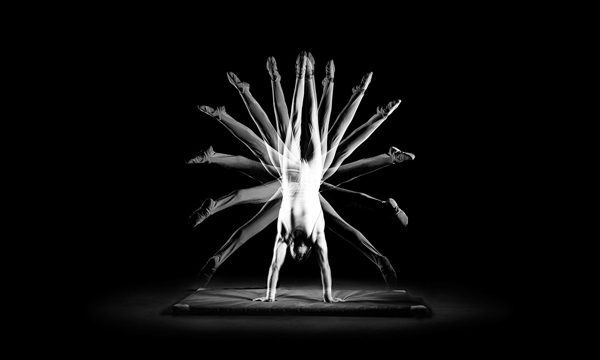 Stroboscopic Gymnast Photoshoot by Tom Hegen