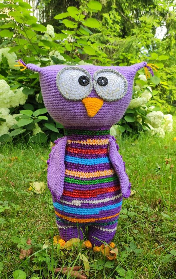 Colorful Toys Made From Leftover Yarn by VioletaOwl